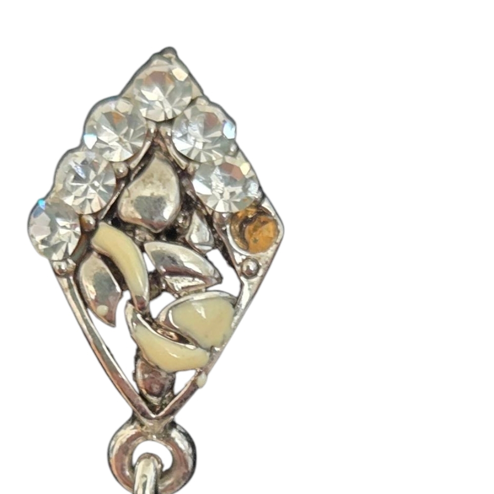 Elegant Silver and Gold Floral Jewelry Set - Picture 3 of 5